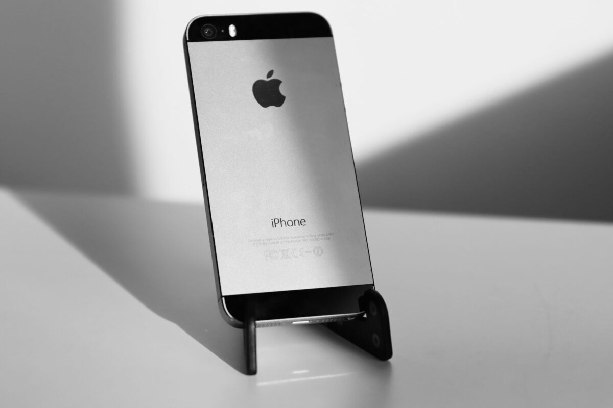 ios ajoute siri union européenne retarde